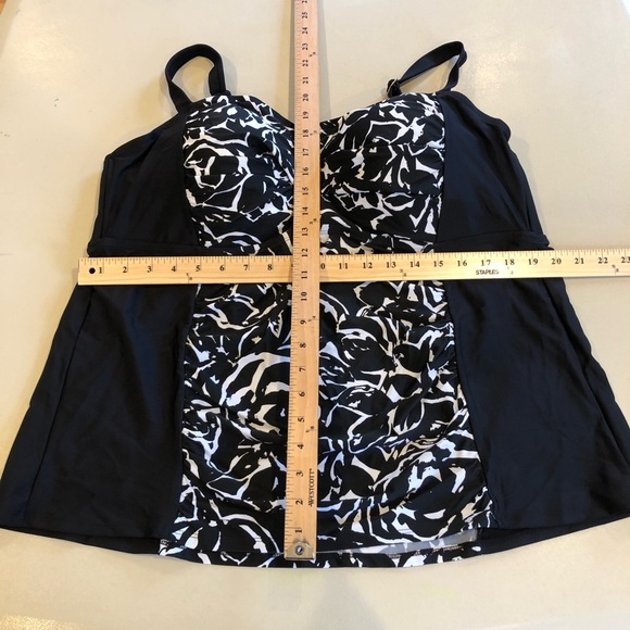 NWT AVA & VIV Women’s Swimsuit Bathing Suit Tankini Top 22W 3X - Picture 5 of 9